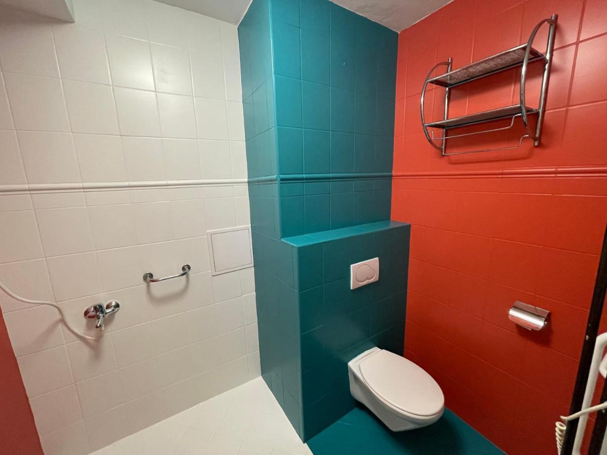 City Center 2 Bedroom A/C Apartment บราติสลาวา ภายนอก รูปภาพ